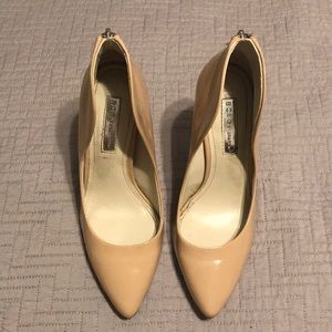 BCBGeneration patent nude pumps - 6.5